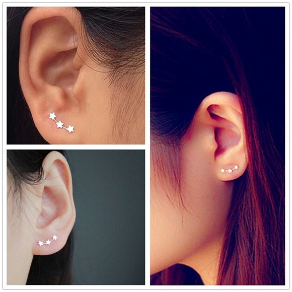 ❤️4 for $20 Sale❤️Silver Three Star Stud Earrings - Picture 3 of 3